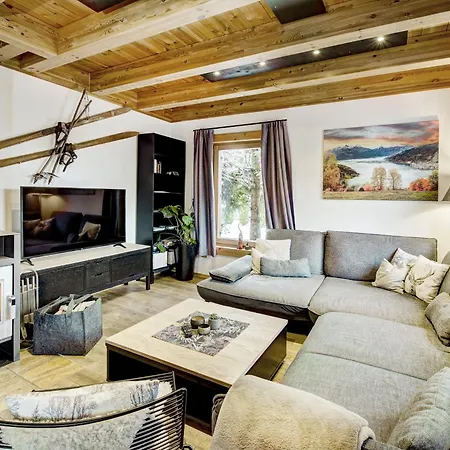 Dacha Mit Finnischer Sauna Chalet